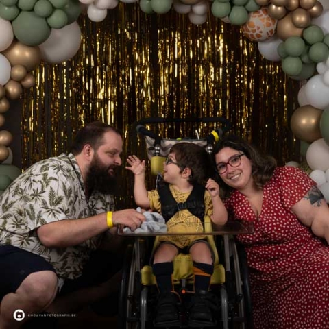 Gezin in de kijker: De onverwachte reis van acceptatie voor Anke, Robin en Collin